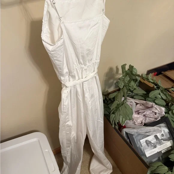 Zara White Chic Jumpsuit - Picture 5 of 5